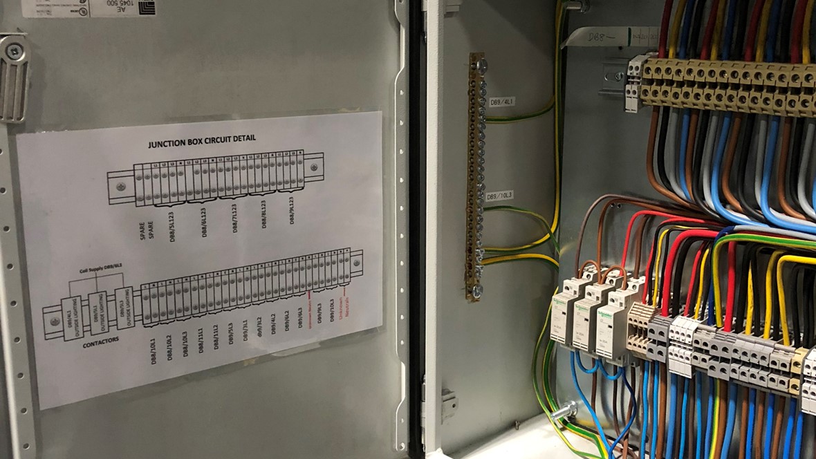 Aylesford contactors and joint box.jpg